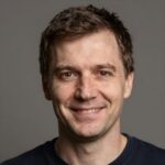 Портрет Карлоса, эксперта по покерным стратегиям для профессионалов от команды 4painkillers