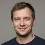 Портрет Елены, эксперта по профессиональным стратегиям покера от команды 4painkillers